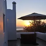 Chrysalis Nature 4 Parikia (Paros)