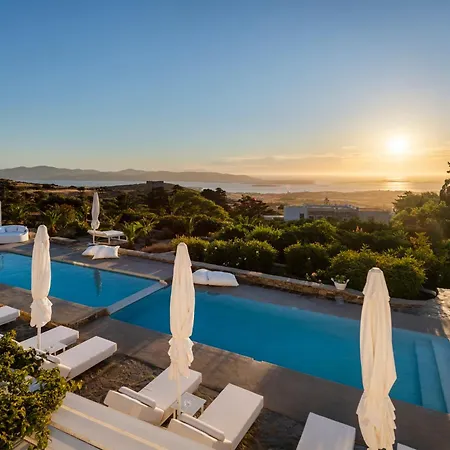 Chrysalis Nature 4 * Parikia (Paros)