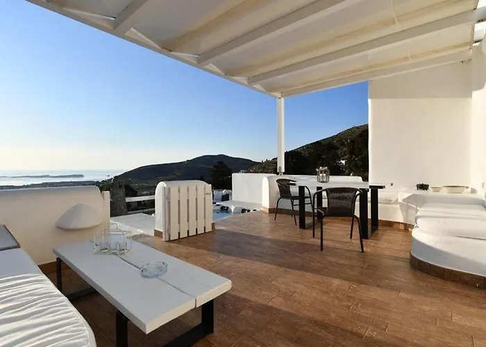 Chrysalis Nature 4 パロス島