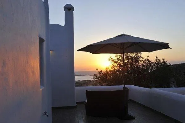 Chrysalis Nature 4 パロス島