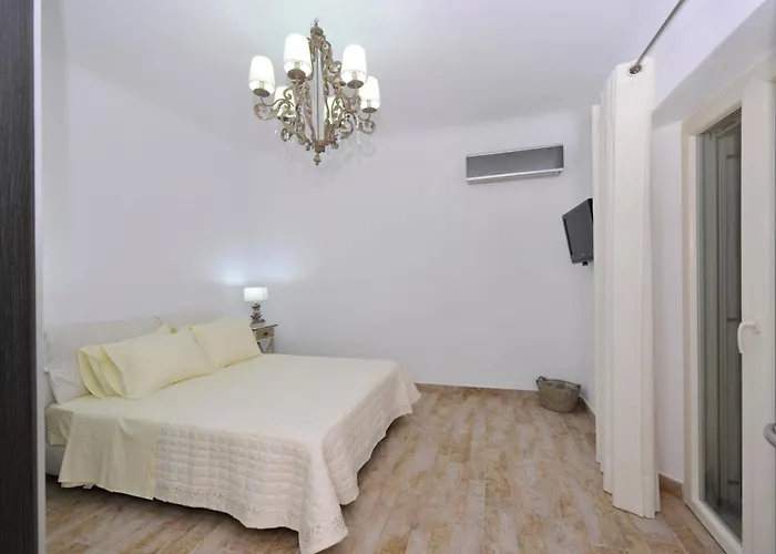 Chrysalis Nature 4 Apartmán Páros